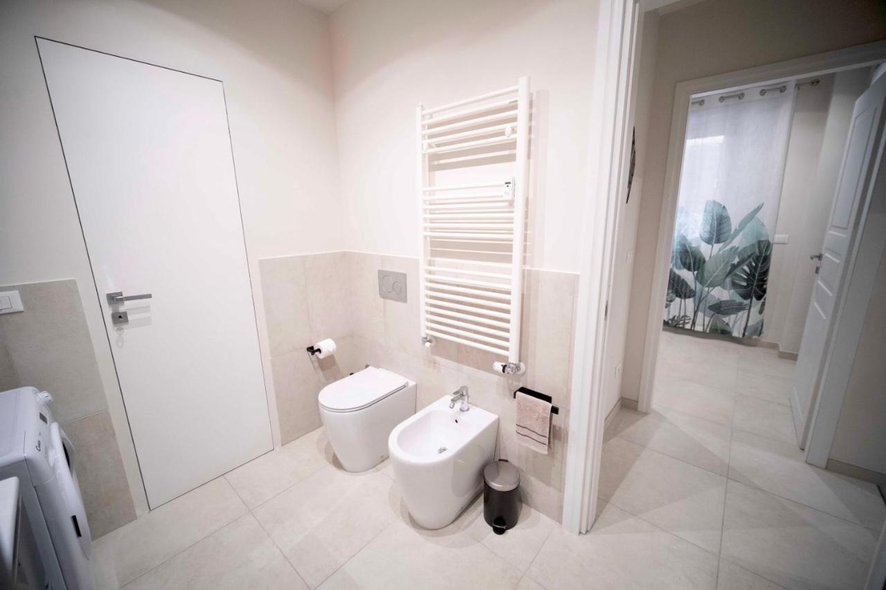 Appartamento Moderno ❴ 300 Mt. Da Porta Nuova ❵ Turín Exterior foto